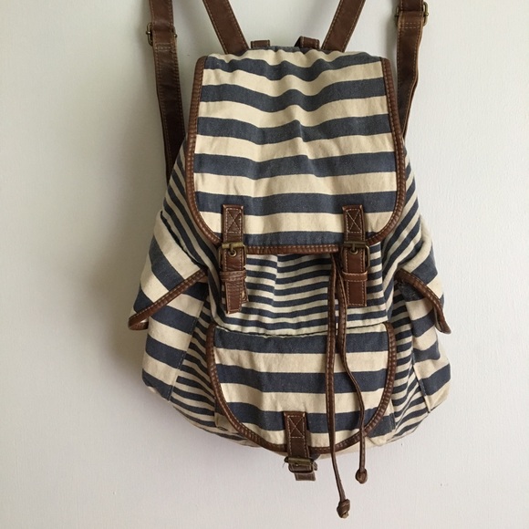 Claire's Handbags - 🆕 Claires backpack